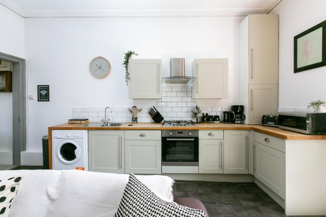 Peaceful Apartment - Dedicated Free Parking - Walk To Centre, Uni, Hosp - Business And Leisure - Contact For Long Stays Exeter Ngoại thất bức ảnh