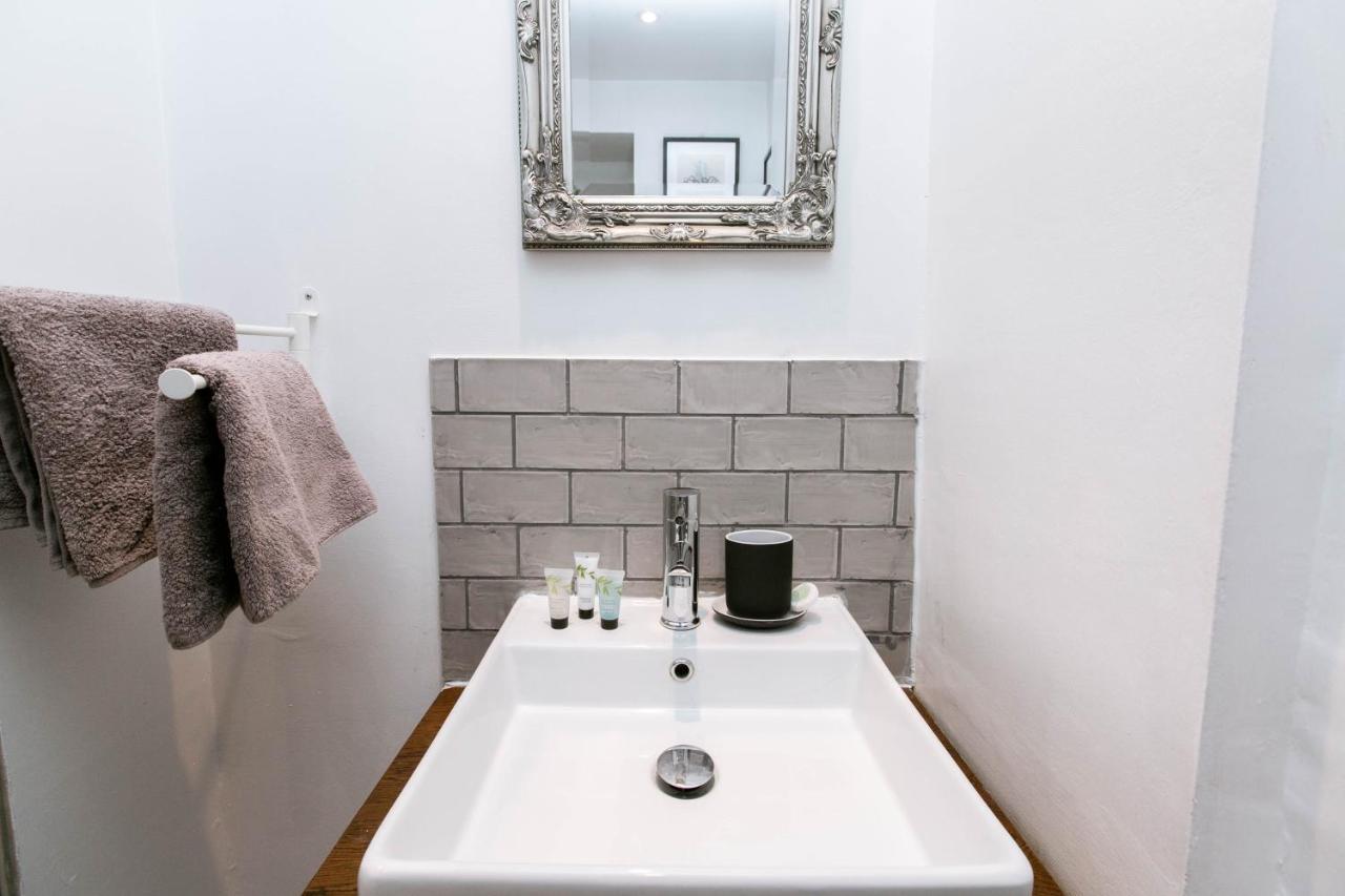 Peaceful Apartment - Dedicated Free Parking - Walk To Centre, Uni, Hosp - Business And Leisure - Contact For Long Stays Exeter Ngoại thất bức ảnh